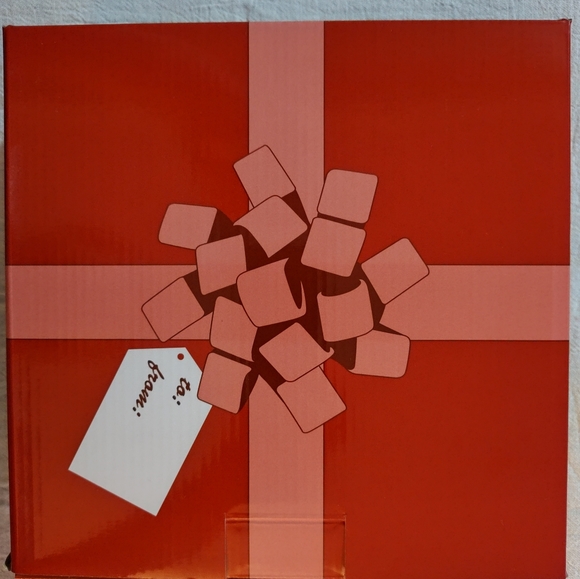 Set of 4 Temptations by Tara Ren and Pink Salad, Dessert Snack plates. - Picture 10 of 15